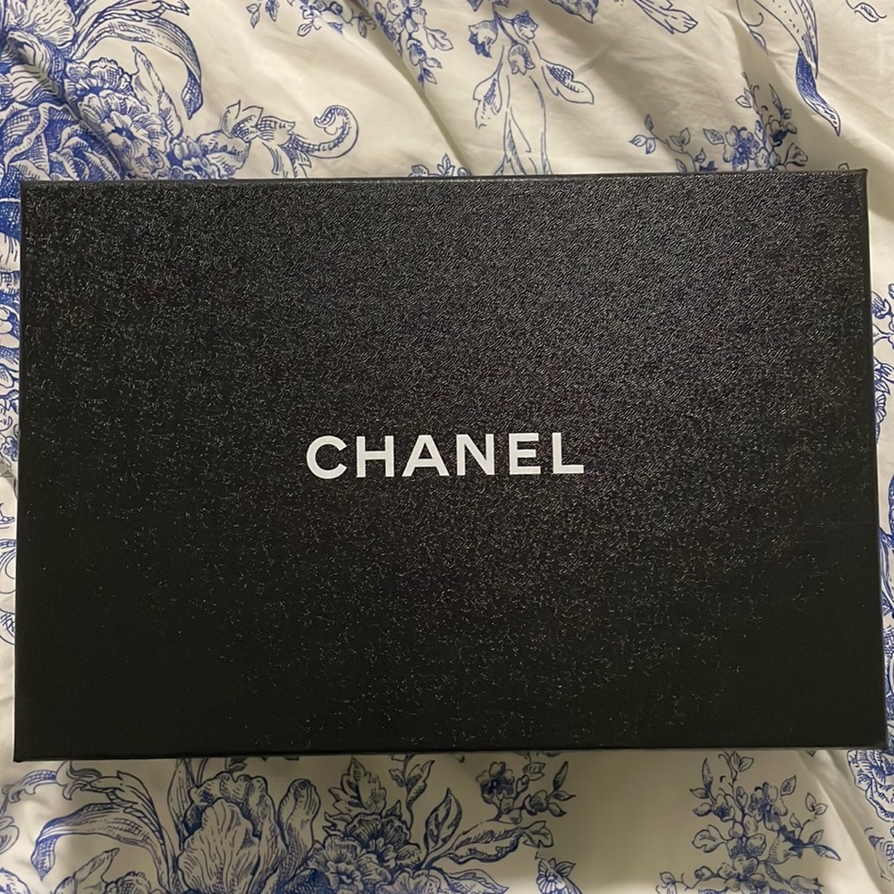 Chanel box